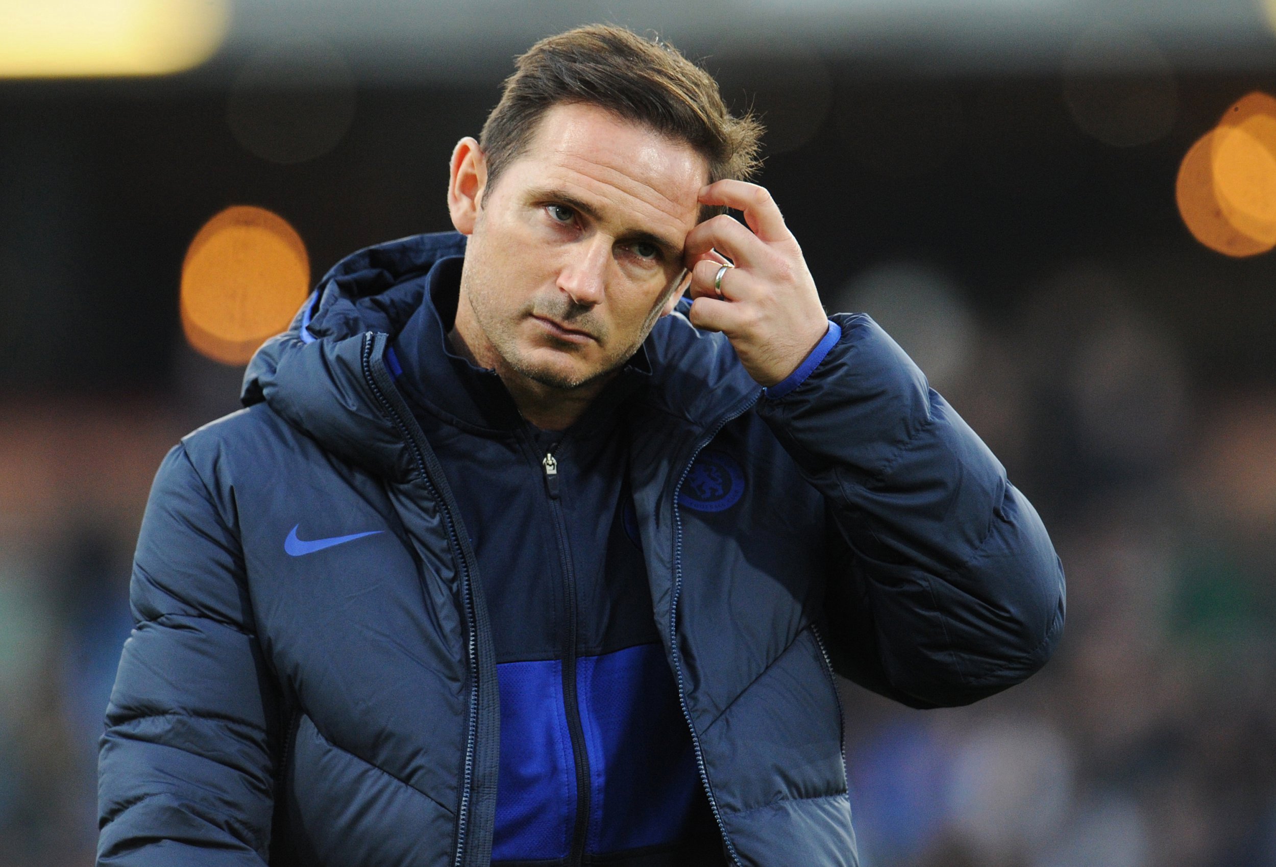 Lampard đau đầu trong việc tăng cường hàng công