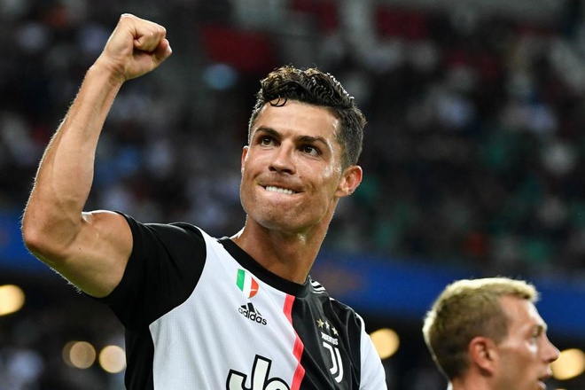 Ronaldo vẫn bùng nổ ở tuổi 35