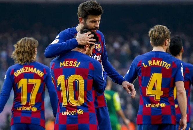 Vì sao Barca lại rơi vào cảnh kiệt quệ tài chính?