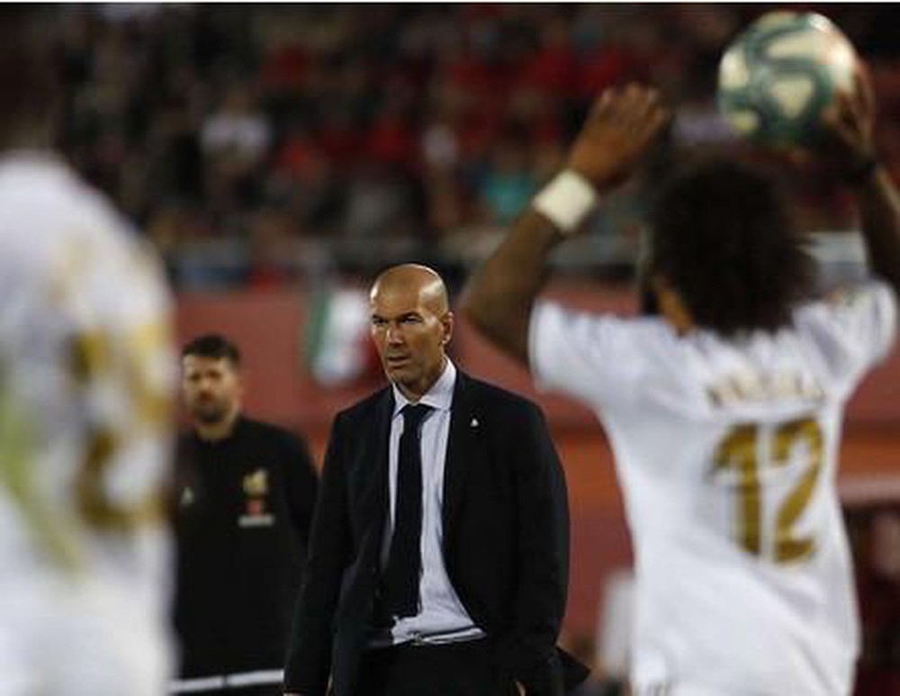 Dù chiến thắng ngày trở lại nhưng HLV Zidane vẫn bực mình với học trò