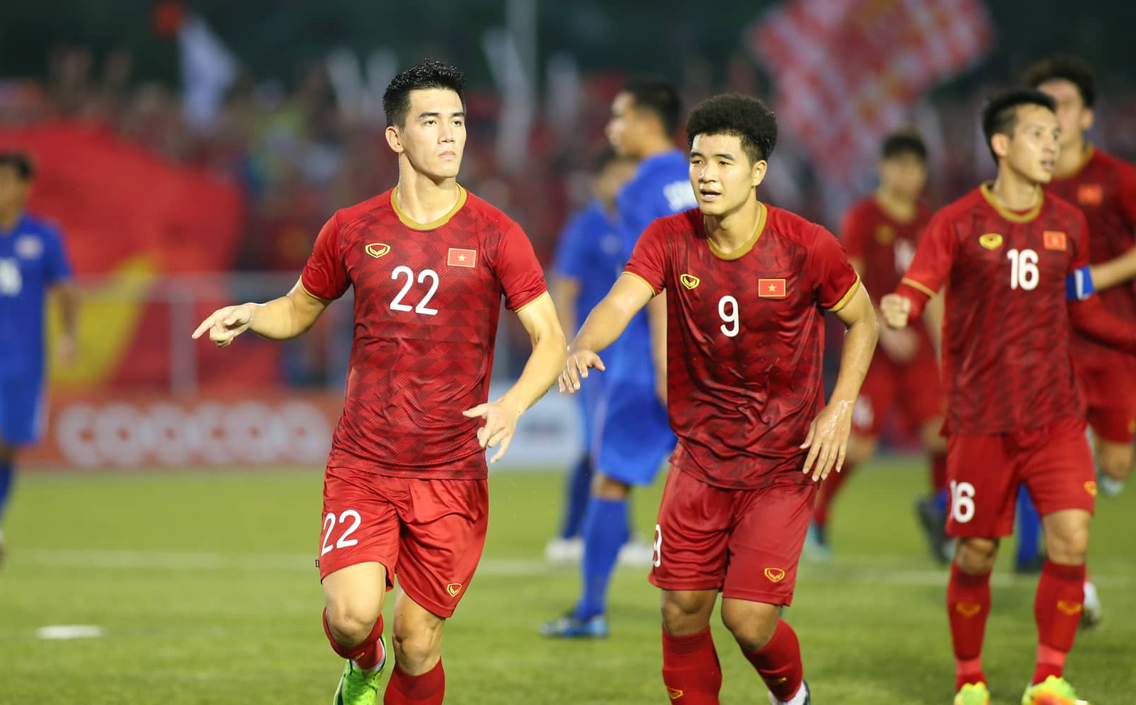 Giới báo chí Malaysia ngạc nhiên khi bóng đá Việt Nam sớm trở lại