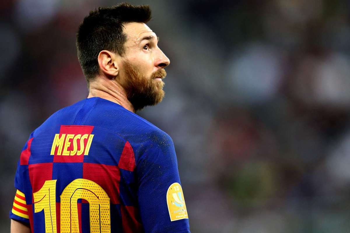 Lionel Messi dừng các cuộc đàm phán với Barce