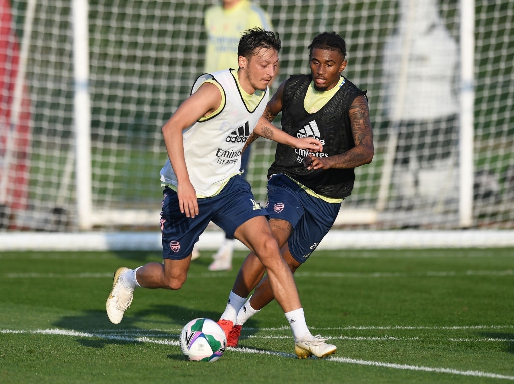 Arteta để ngỏ cơ hội ‘làm lại’ cho Mesut Ozil